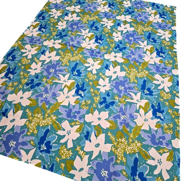 Vera Bradley Vintage Floral rectangle Tablecloth 82" X 160" Blue green White - Picture 5 of 6